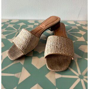 Vince Camuto tan sandals, Size 5.5